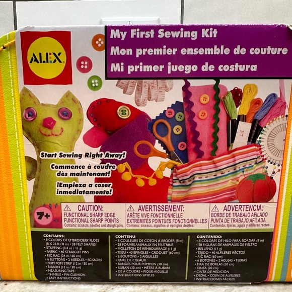 My first sewing kit - Picture 2 of 9